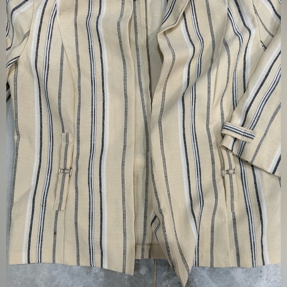 Perceptions Beige and Black Striped Blazer - Picture 8 of 8
